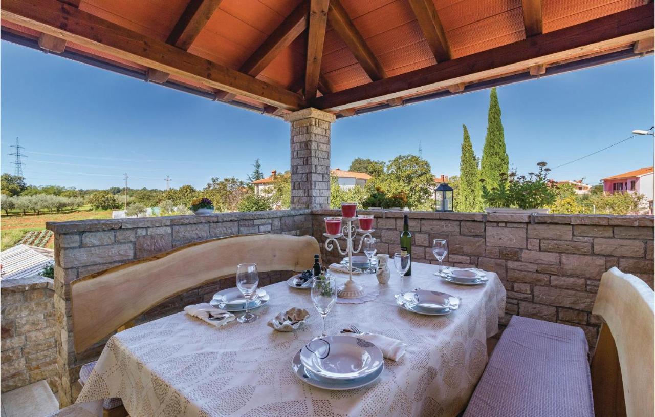 Cozy Home In Frkeci With Outdoor Swimming Pool Barban Εξωτερικό φωτογραφία