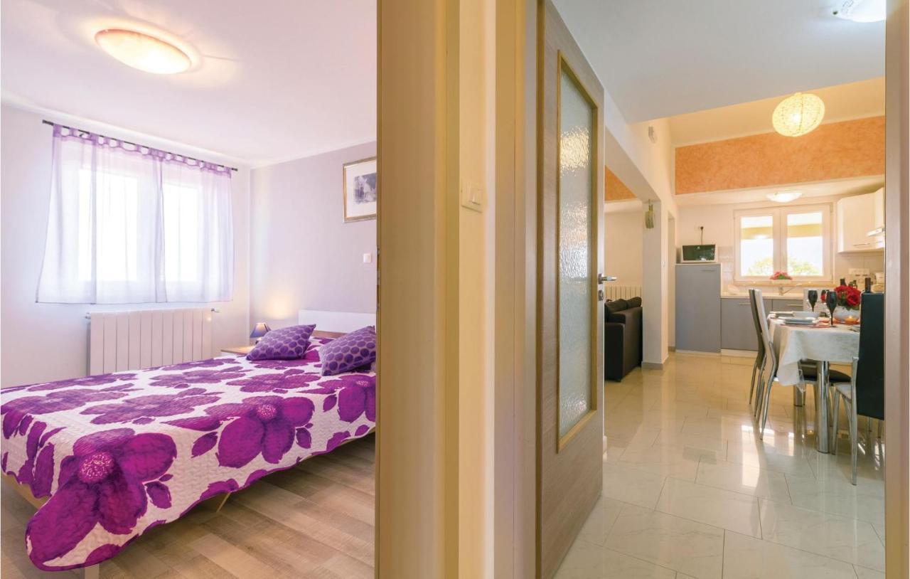 Cozy Home In Frkeci With Outdoor Swimming Pool Barban Εξωτερικό φωτογραφία