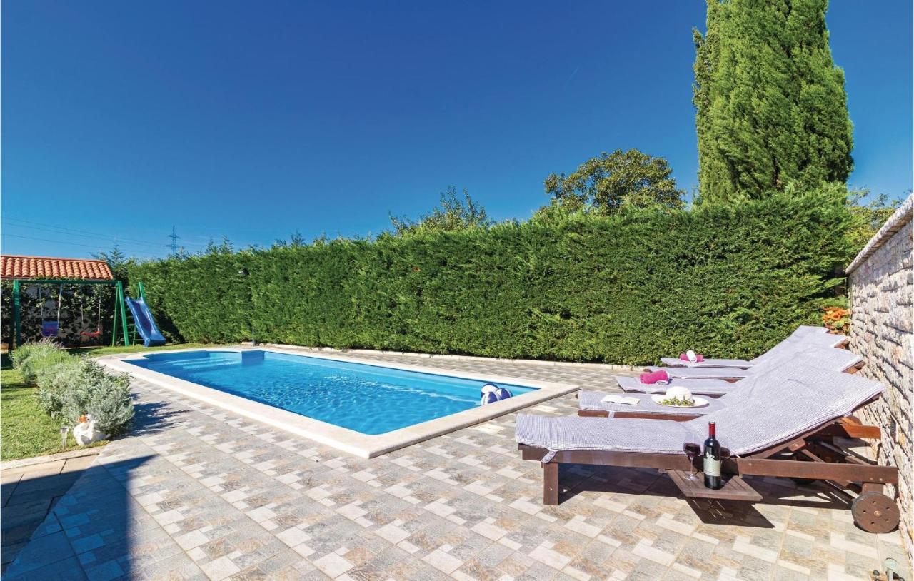 Cozy Home In Frkeci With Outdoor Swimming Pool Barban Εξωτερικό φωτογραφία