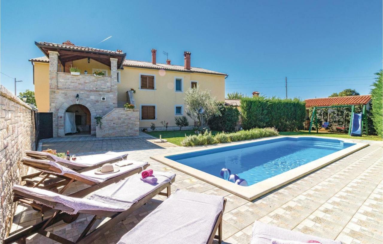Cozy Home In Frkeci With Outdoor Swimming Pool Barban Εξωτερικό φωτογραφία
